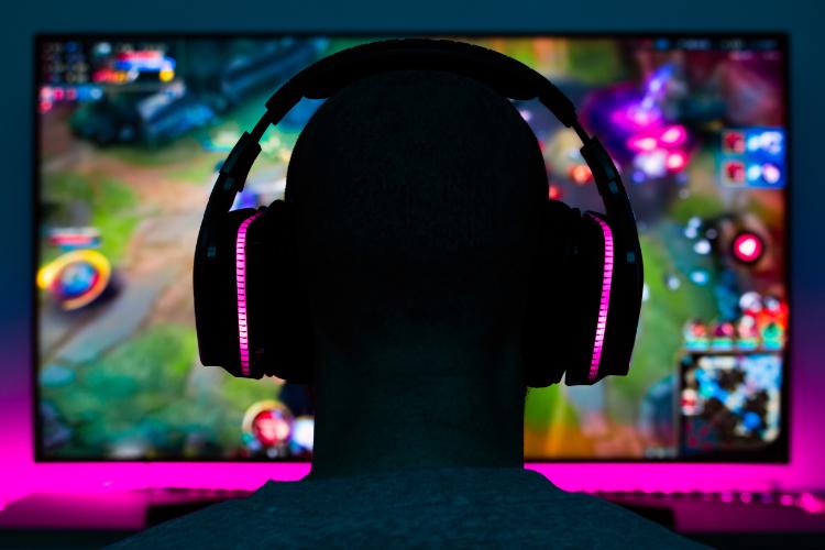 Gaming and eSports Reactions