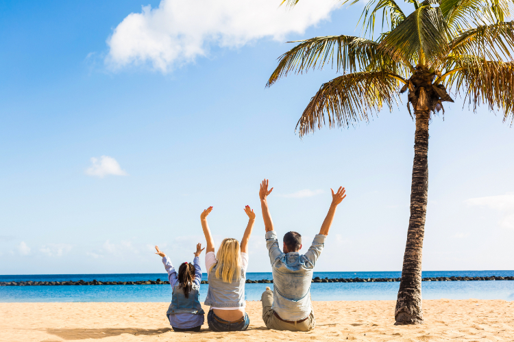 257 BEST Vacation Captions for Instagram (2024 Guide)